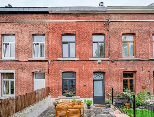                                         Woning te koop in Liège, € 215.000
