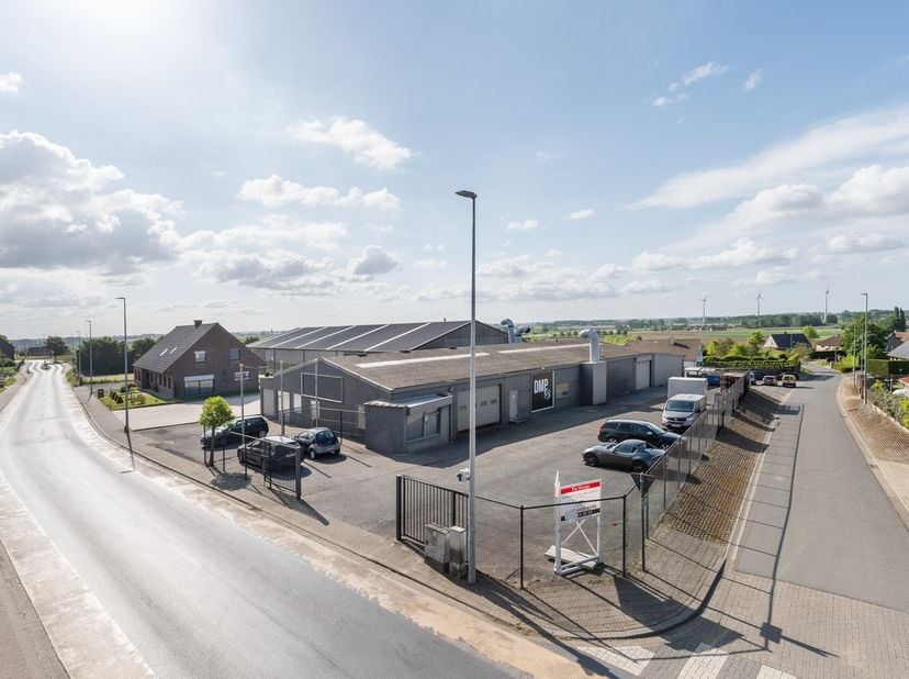 Bedrijfsvastgoed te koop in Dadizelestraat 118,
                    8980 Zonnebeke