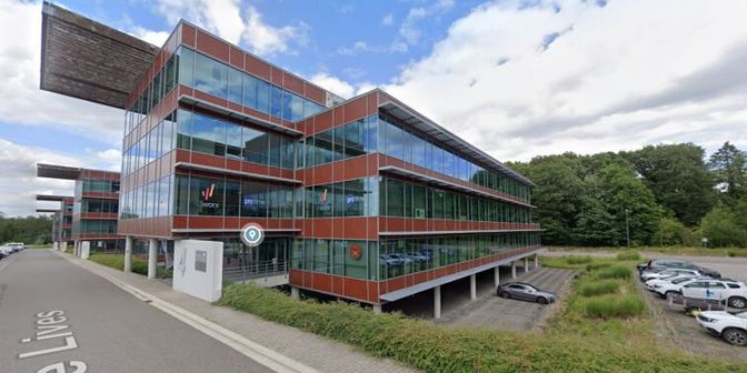 Bedrijfsvastgoed te huur in Avenue des dessus de Lives 4-6, 5101 Loyers