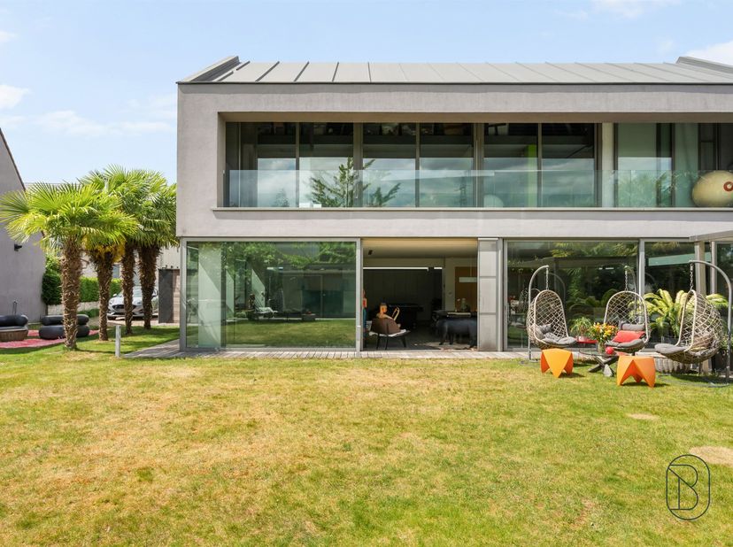 Sales Day 25/08. U kan zich inschrijven via onze website: <br />
https://www.immobeguin.be/te-koop/9700-oudenaarde/woningen/moderne-toffe-woning-met-