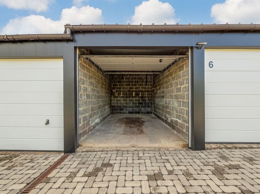 6 vergunde garages met bewezen rendement en zonder algemene kosten (tot 2030). Wie zoekt naar een simpele belegging waar het brutorendement quasi geli
