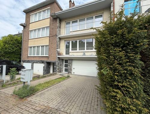                                         Appartement te huur in Drogenbos, € 1.000
