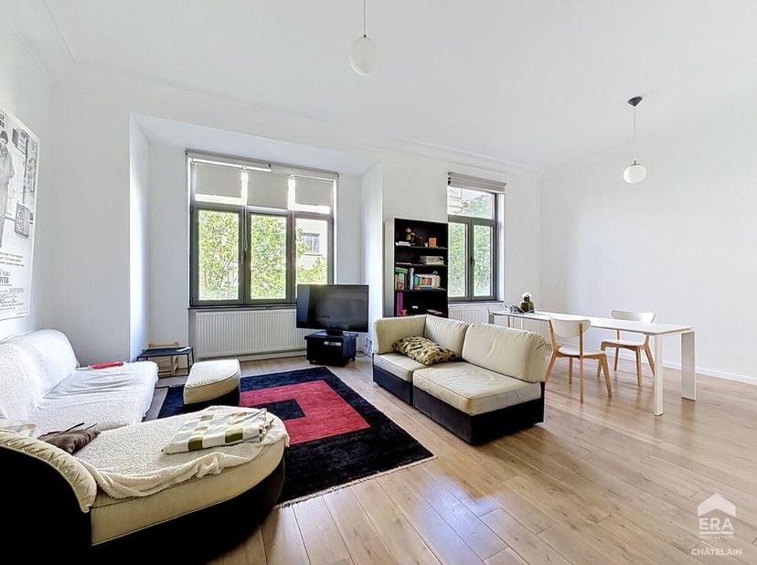 Bruxelles : Appartement meublé 2 chambres à louer, situé dans le quartier DansaertSitué dans le quartier Dansaert, ce bel appartement meublé 2 chambre