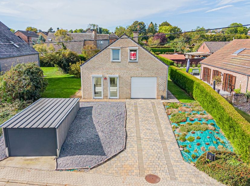 Huis te koop in Rue Valentin Hougardy 3,
                    5370 Havelange