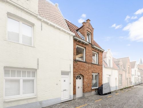                                         Rijwoning te huur in Brugge, € 960
