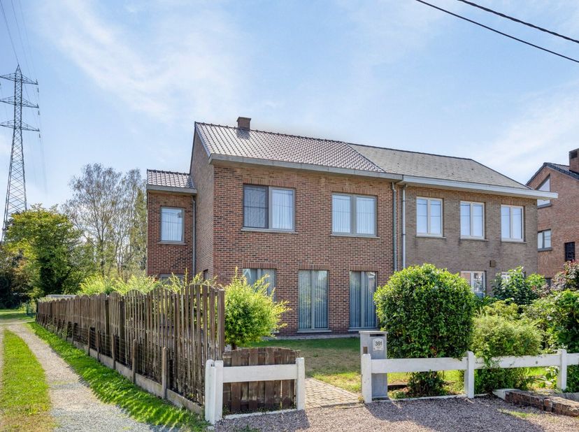 Huis te koop in Mechelsesteenweg 391,
                    2570 Duffel