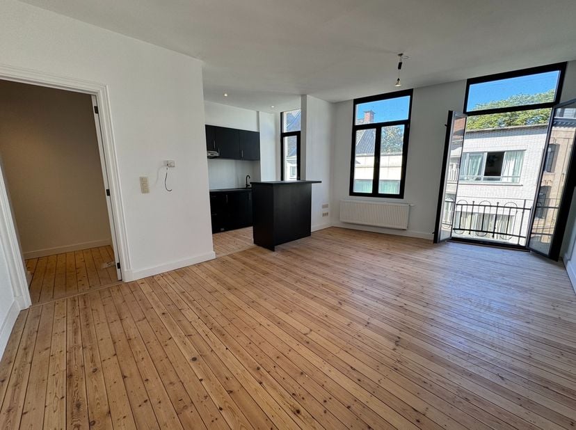 Appartement à louer
                    à 2018 Antwerpen