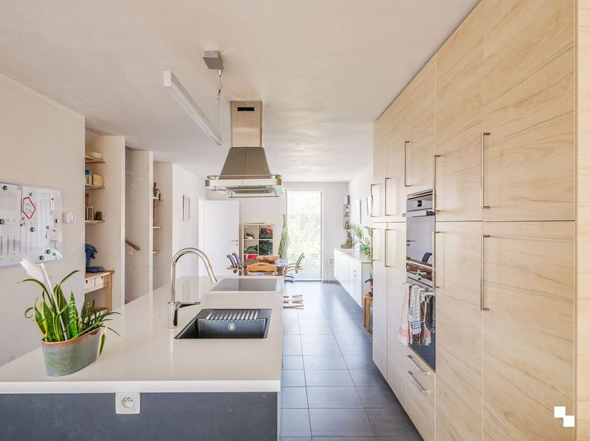 Huis te koop in Nederzwijnaarde 73K,
                    9052 Zwijnaarde
