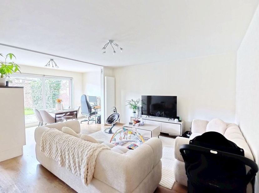 Appartement te koop in Fabrieksstraat 1 bus 0102,
                    9700 Eine