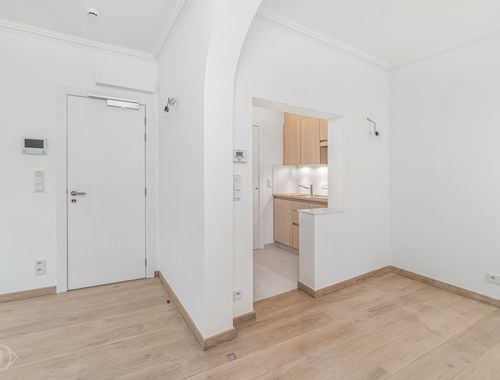                                         Studio te huur in Leuven, € 850
