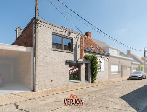                                         Woning te koop in Beveren, € 349.900
