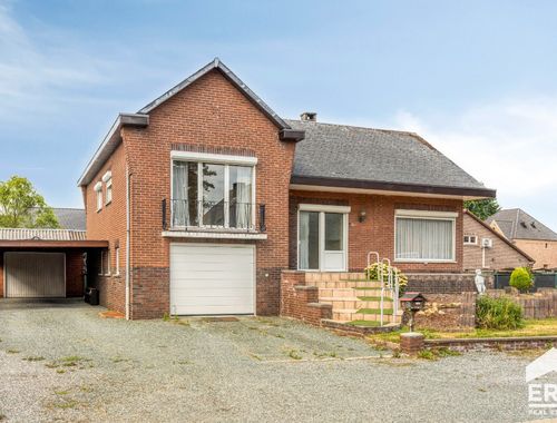                                         Split-level te koop in Lommel, € 299.000
