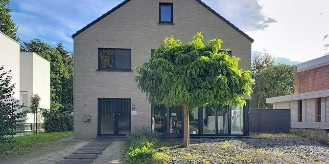 Bien professionnel à vendre à Sint-Jobstraat 34, 3550 Zolder