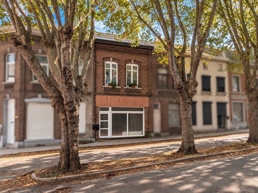 Huis te koop in Avenue Jules Destrée 30,
                    6031 Monceau-sur-Sambre