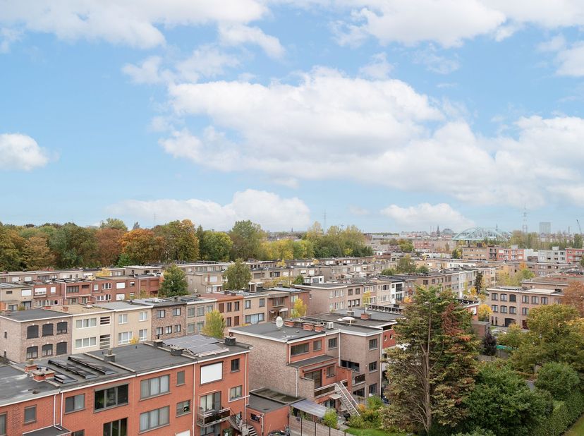 Bezichtiging mogelijk na het maken van een huurdersprofiel via https://onid.mijnhuurprofiel.be/property/0697ac56-526d-40dc-8eeb-3edbc4f83186Dit lichtr