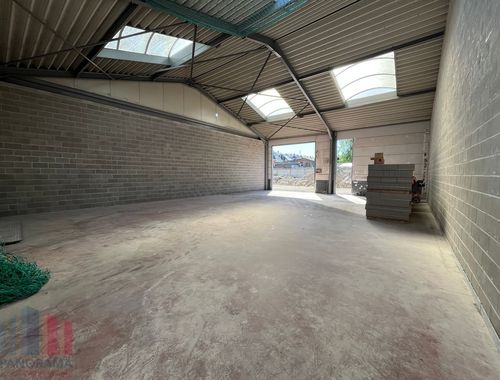                                         Bedrijfsgebouw te koop in Herzele, € 290.438
