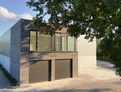                                         Bâtiment d’entreprise à louer à Beerse, € 4.250
