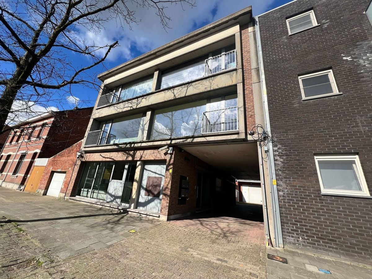 Kantoorgebouw te koop