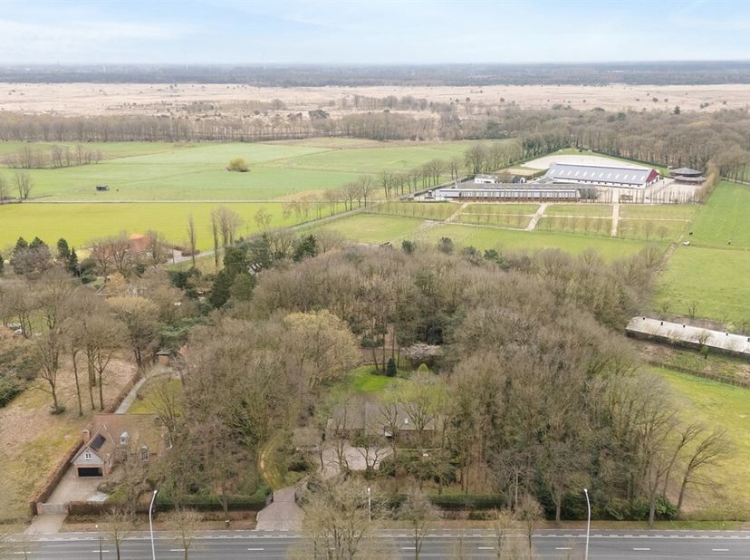Bent u op zoek naar de ideale locatie om uw droomwoning te realiseren? <br />
Dan is deze prachtige bouwgrond voor open bebouwing aan de Bredabaan te