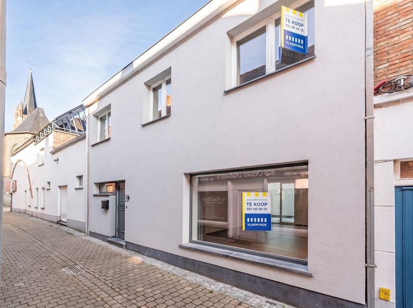 Maison à vendre à Guido Gezellestraat 1,
                    8750 Wingene