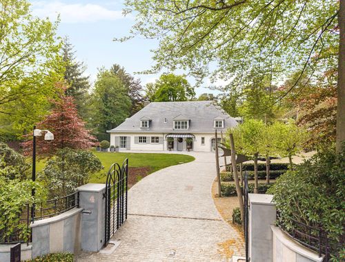                                         Villa te koop in Brasschaat, € 3.995.000
