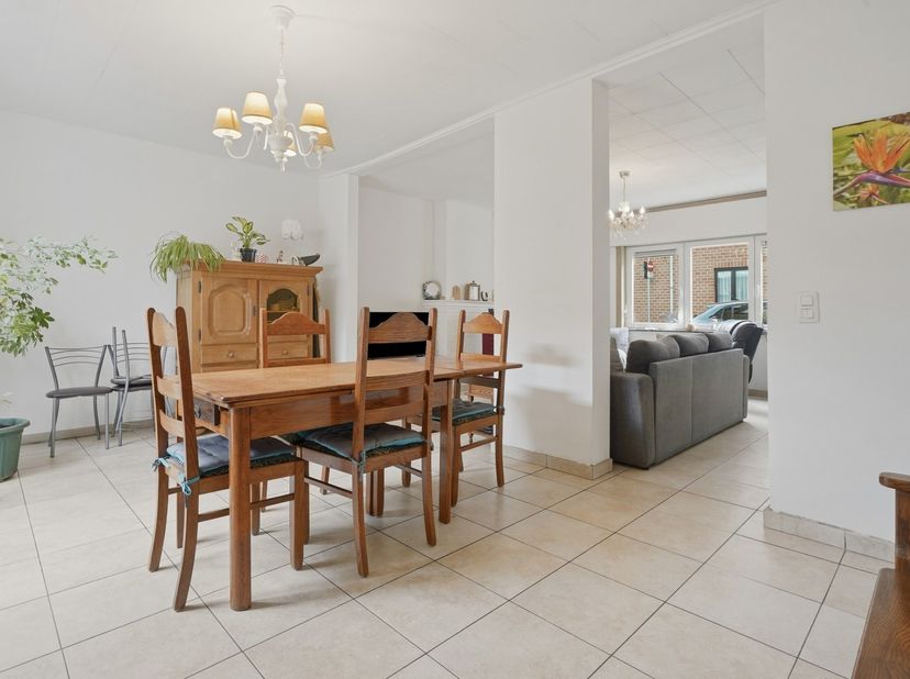 Huis te koop in Invaliedenplein 11,
                    8600 Diksmuide