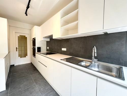                                         Appartement à louer à Woluwe-Saint-Pierre, € 1.600
