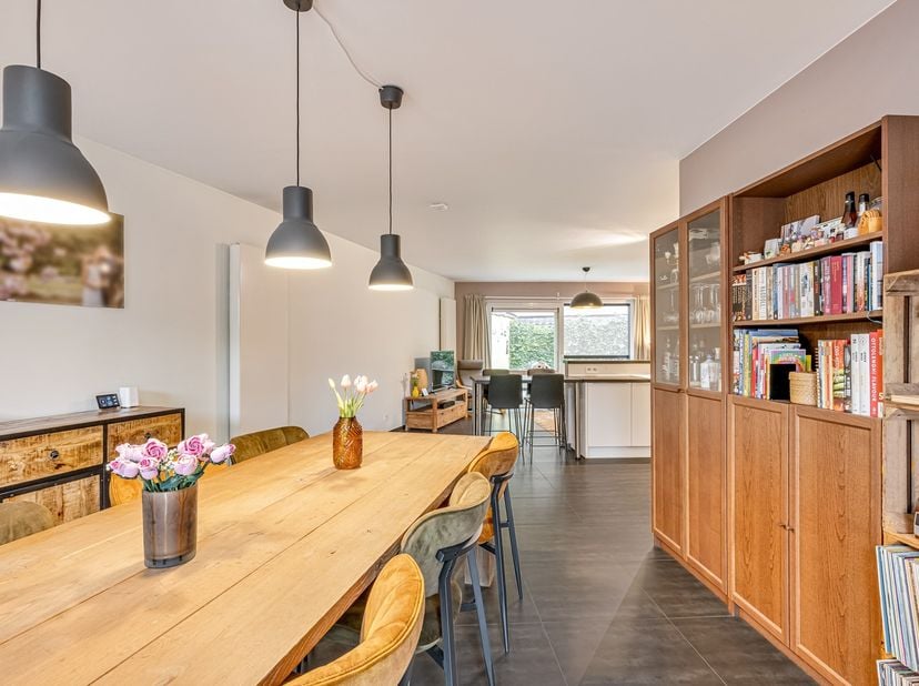 Huis te koop in Kruiswegel 2 bus A,
                    9070 Heusden
