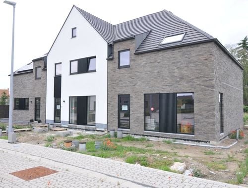                                         Maison à vendre à Sint-Baafs-Vijve, € 352.500
