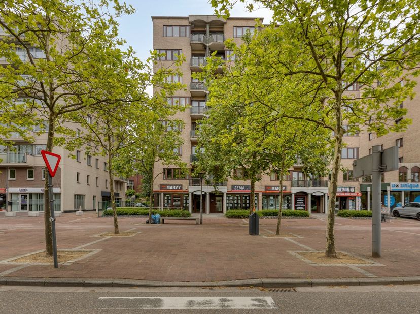 Appartement te koop in Dieplaan 69 bus 11,
                    3600 Genk