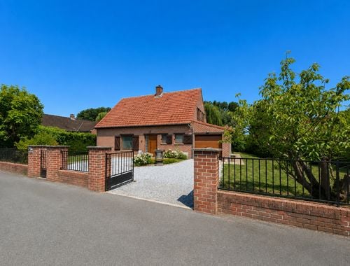                                         Villa te koop in Froyennes, € 349.000

