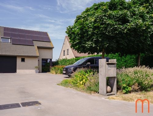                                         Woning te koop in Zevekote, € 489.000

