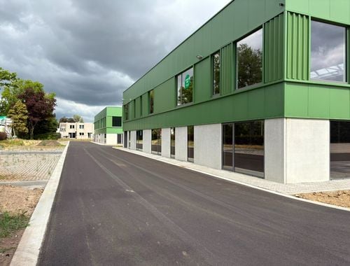                                         Bedrijfsgebouw te huur in Kortessem, € 1.620
