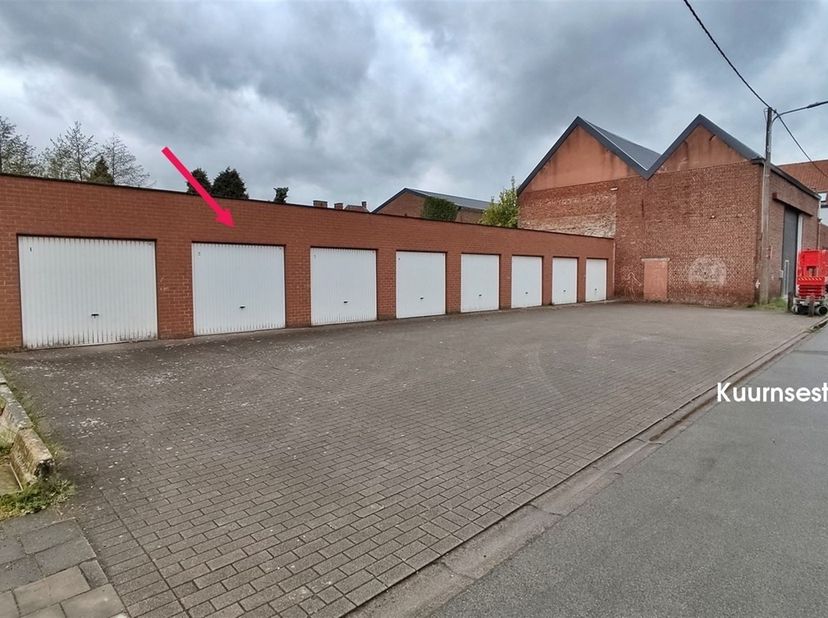 Garagebox in de Koolkappersstraat te Kortrijk.<br />
<br />
Deze garageboxen zijn gelegen op het einde van de Koolkappersstraat te Kortrijk.<br />