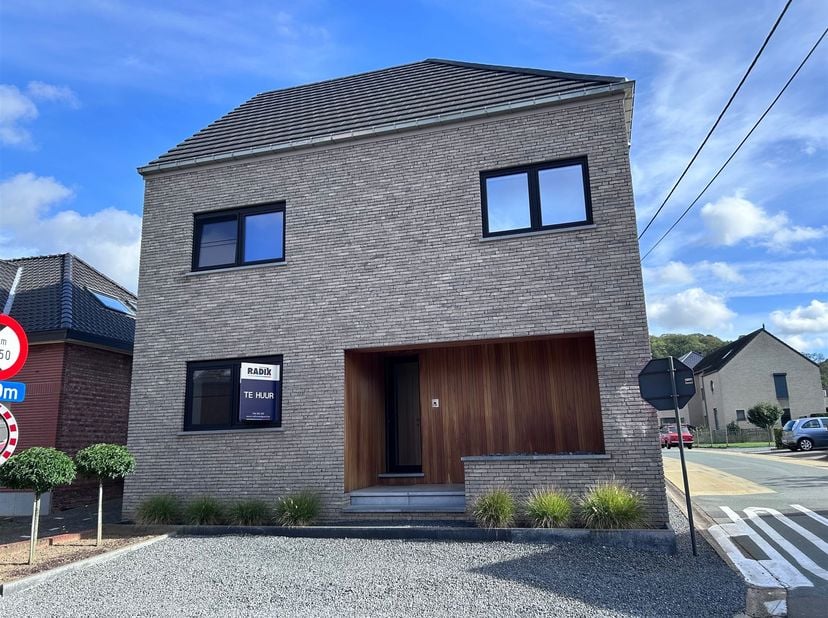 Appartement te huur in Langestraat 28 bus 0001,
                    3111 Wezemaal