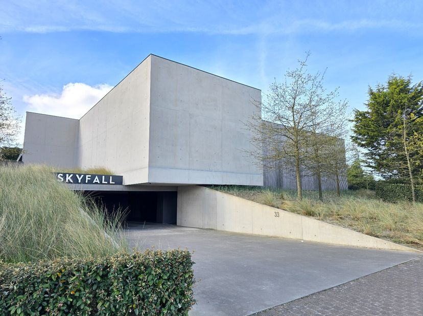 Zeer ruim appartement in de kleinschalige luxe residentie Skyfall te De Panne (Bj '17). Een ontwerp van architecten Govaert &amp; Vanhoutte. Het apparteme