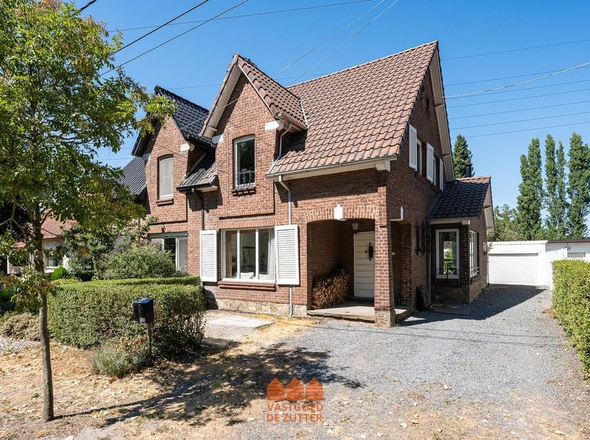 Huis te koop in Langerbrugsestraat 213,
                    9940 Evergem