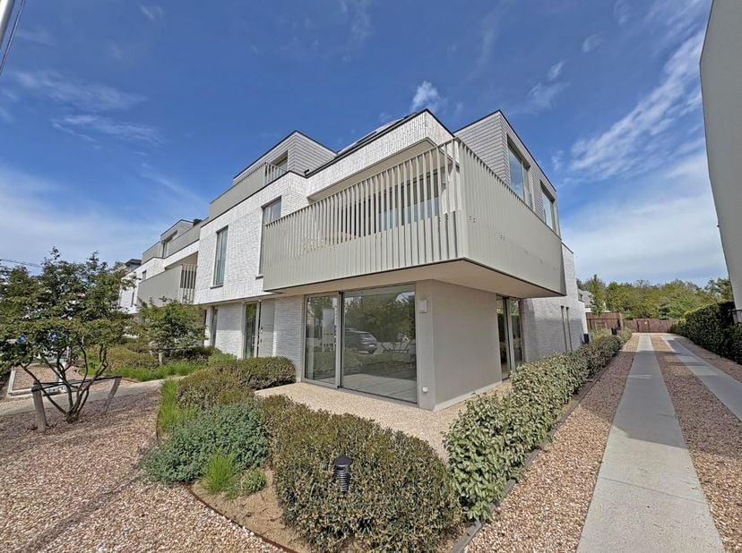 Appartement te koop in Strandlaan 152,
                    8670 Sint-Idesbald