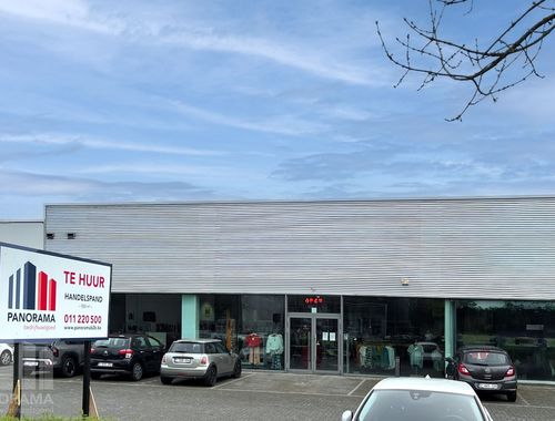                                         Bien commercial à louer à Genk, € 10.416
