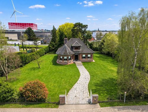                                         Villa à vendre à Roeselare, € 395.000
