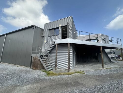                                         Bureaux à louer à Hasselt, € 995
