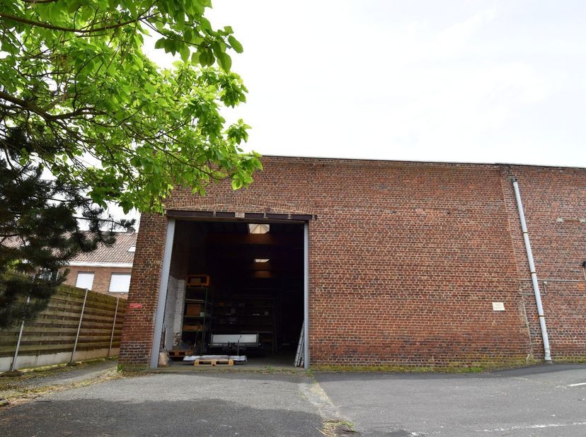 Bedrijfsvastgoed te koop in ,
                    8501 Bissegem