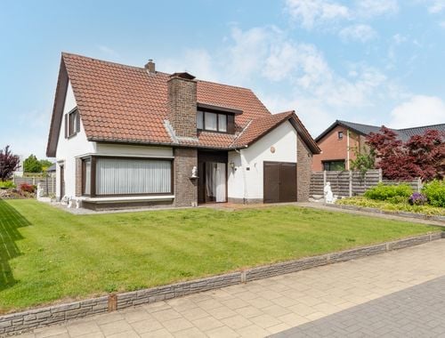                                         Maison à vendre à Overpelt, € 318.000
