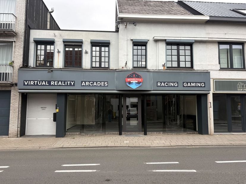 Bien professionnel à louer à Albertkanaalstraat 9 boîte a,
                    2560 Nijlen