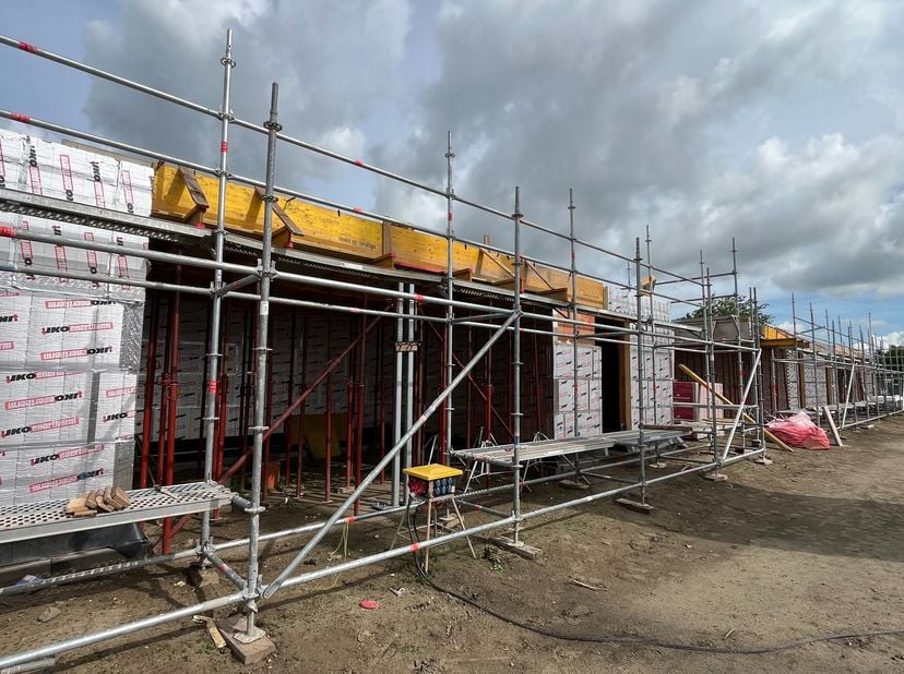 UPDATE: reeds 6 loten zijn verkocht! Het project in de Weggevoerdenlaan te Maldegem voorziet 17 nieuwbouwhuizen, waarvan nog 11 huizen te koop zijn.<b