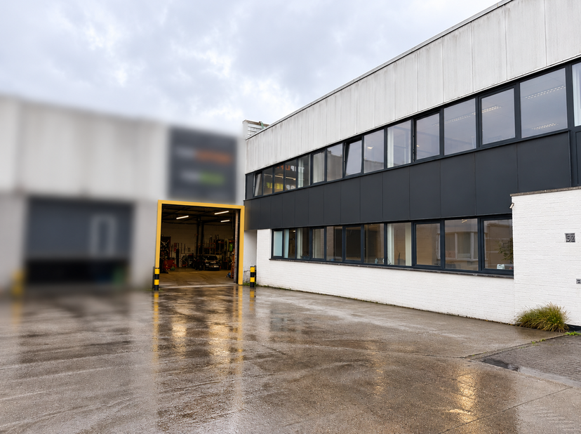 Bedrijfsvastgoed te koop in Boomsesteenweg 664,
                    2610 Wilrijk