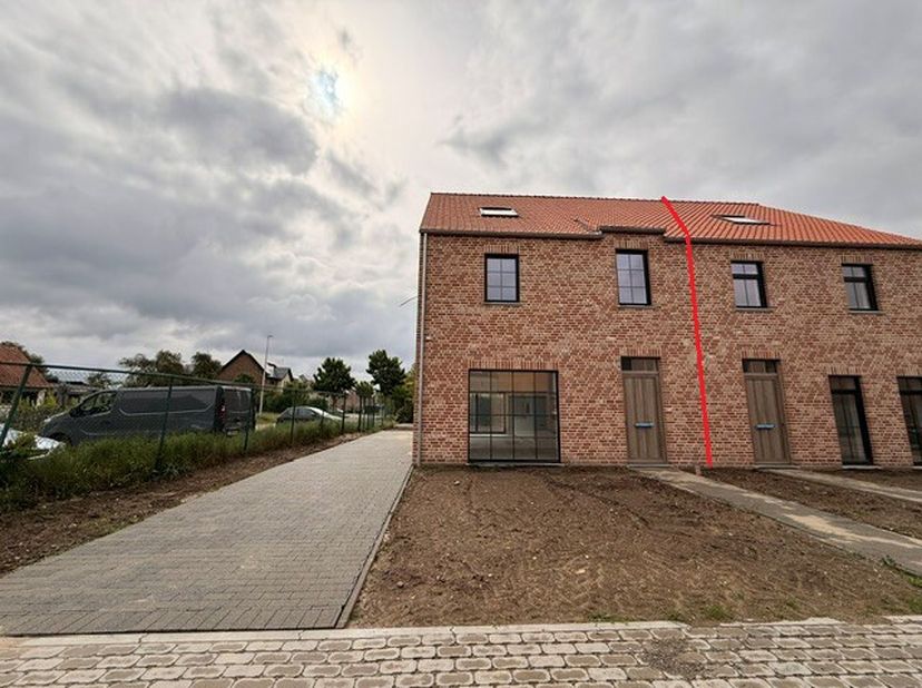 Maison à louer
                    à 3960 Opitter