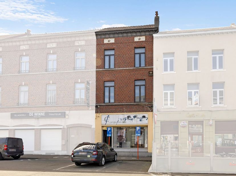 Voor meer info of een bezoek, bel 054 78 90 00 - Ontdek dit commercieel-residentieel pand op een strategische locatie aan het station van Geraardsberg