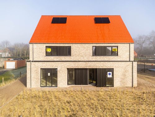                                         Maison à vendre à Oostduinkerke, € 479.000
