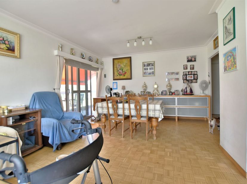 Recent gerenoveerd appartement met bijzonder goede ligging aan "Brusselse Forten" <br />
Dit instapklaar en recent gerenoveerde appartement (2015) is